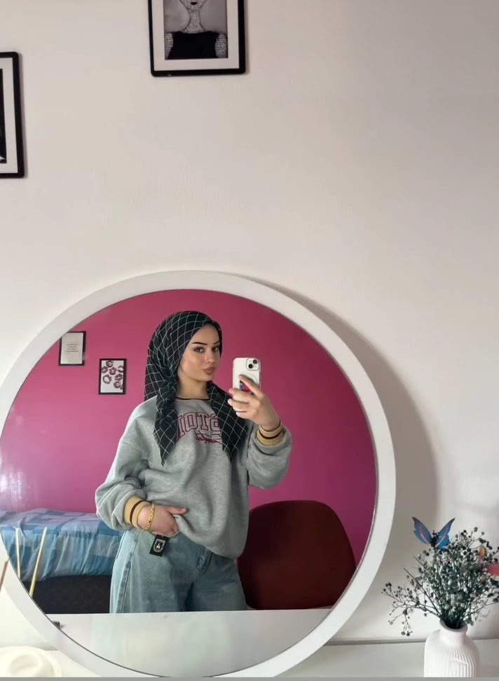 Bayat Zarif Partner Escort Berrak